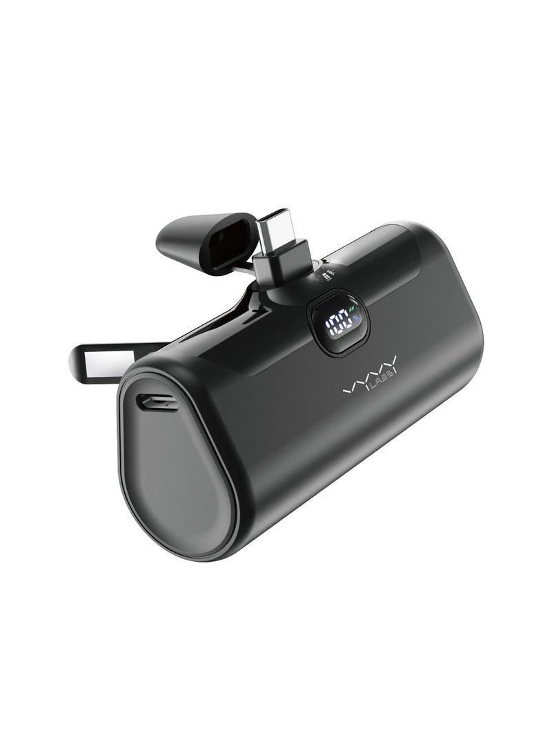 VYVYLABS بنك طاقة كبسولة Vyvylabs Q05 بسعة 5000 مللي أمبير من النوع C صغير الحجم وصغير الحجم مع شاشة LED رقمية (مع حامل وإضاءة LED) أسود - Image 1