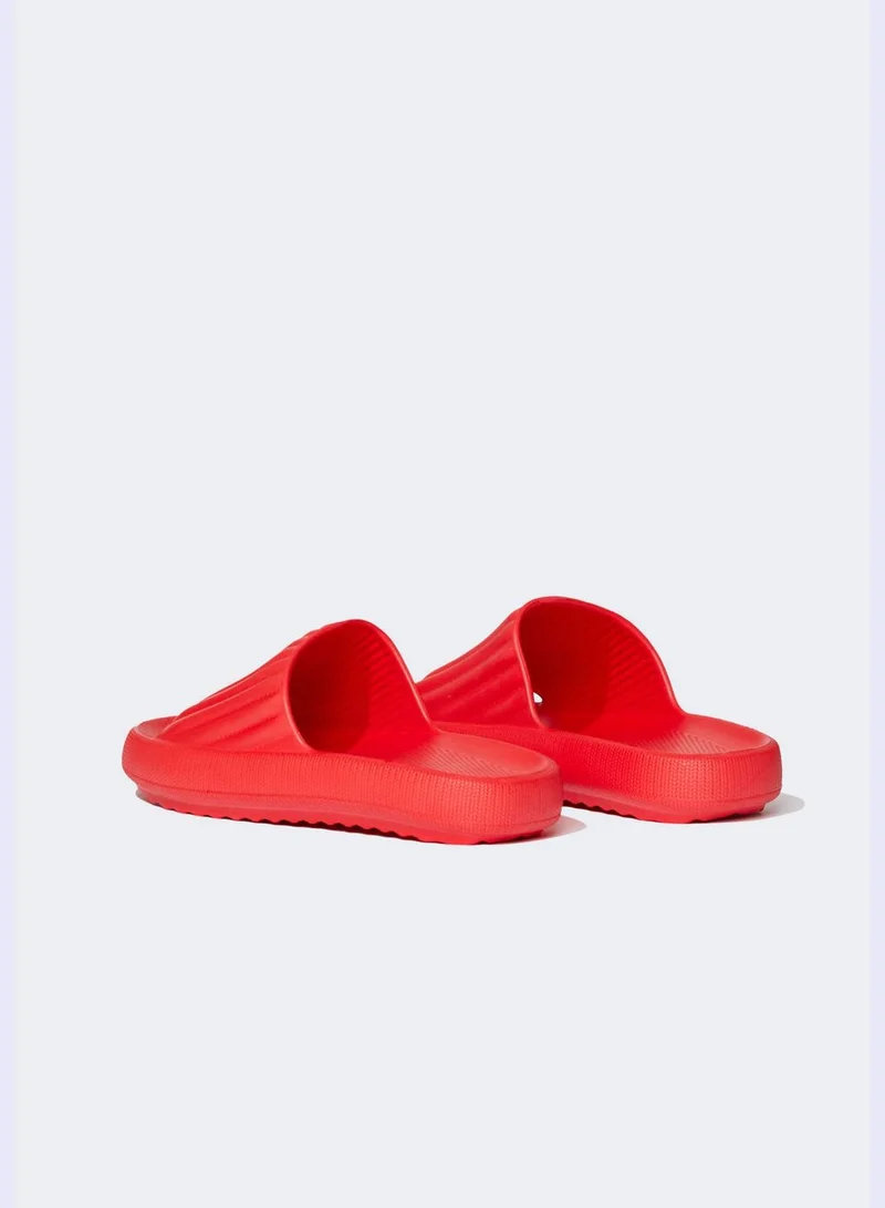 ديفاكتو Thick Sole Slippers