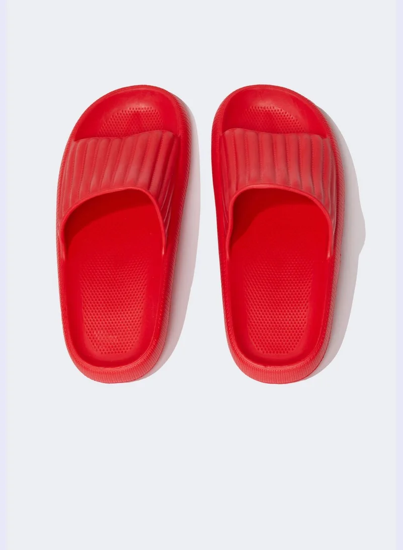 ديفاكتو Thick Sole Slippers