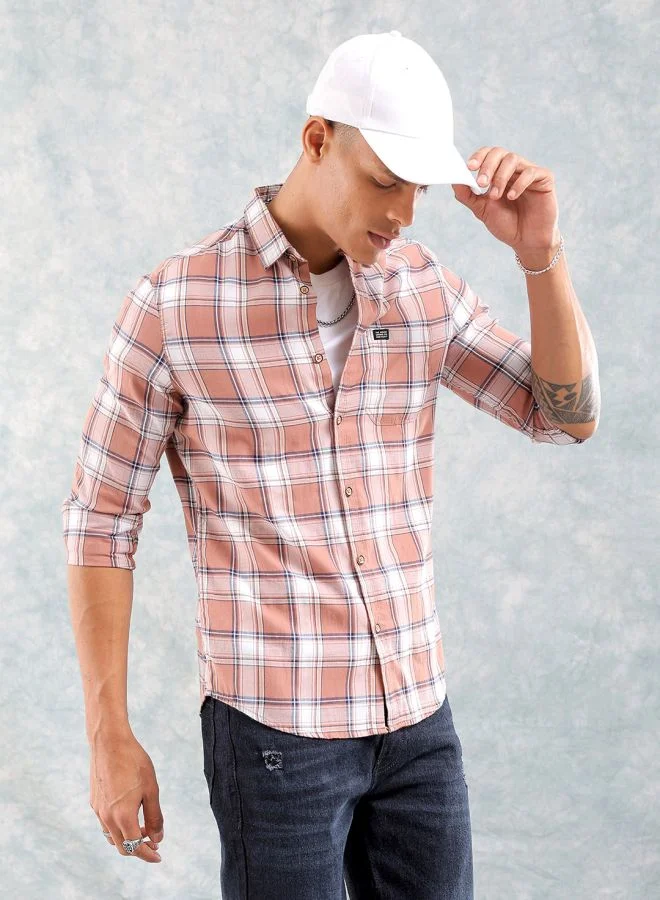 The Indian Garage Co Men Regular Fit Checkered Full Sleeves Cutaway Collar Casual Shirt