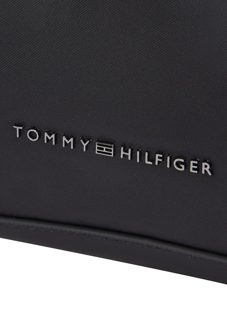TOMMY HILFIGER REPREVE WASH BAG  - Image 3