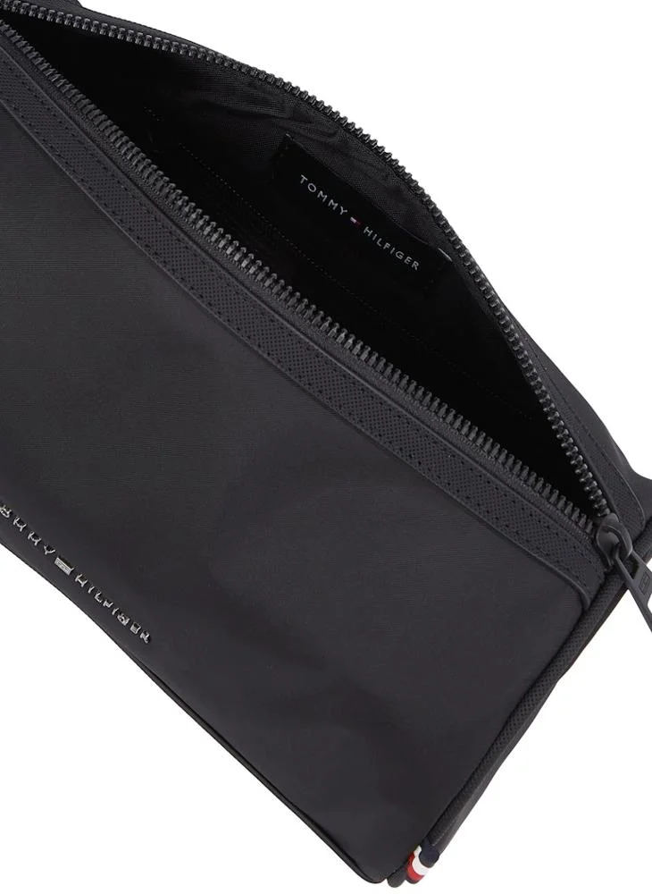 TOMMY HILFIGER REPREVE WASH BAG