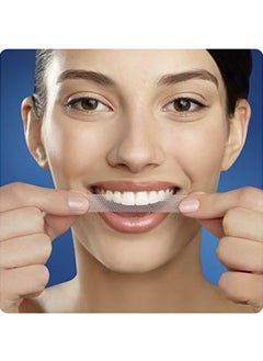 Crest 10-Piece 3D Teeth Whitening Kit - Professional Effects  - Image 2