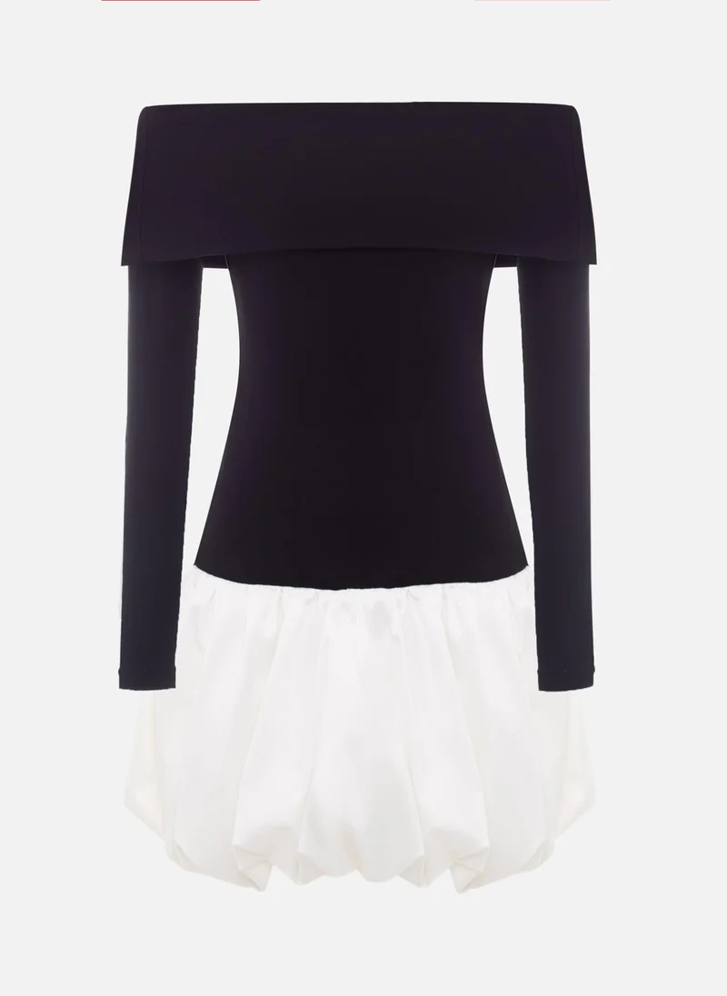 Lichi Mini dress with open shoulders and balloon skirt
