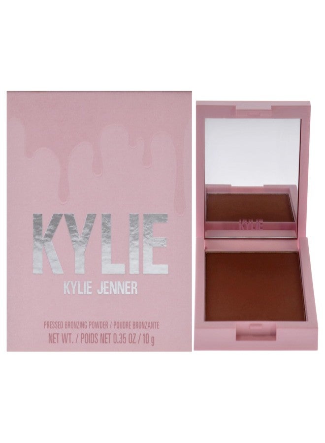 Kylie Cosmetics بودرة برونزر مضغوطة - 400 تانيد وجميلة من كايلي كوزمتيكس للنساء - 0.35 أونصة برونزر - Image 1