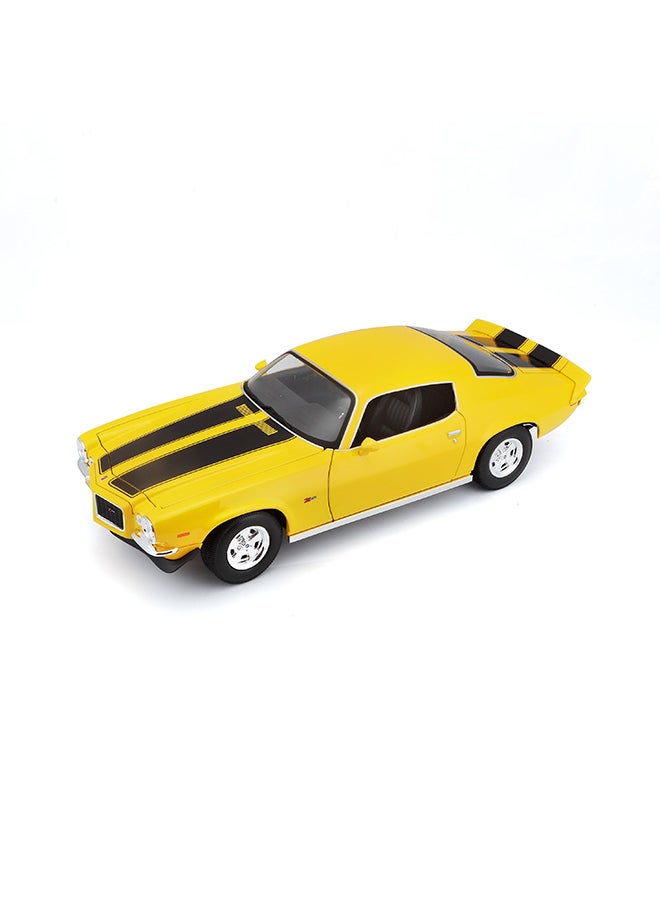 Maisto 1:18 1971 Chevrolet Camaro Yellow Officially Licensed Scaled Replicas of Collectible Diecast Metal Models with Exquisite Interior & Exterior Detailing for All Ages  - Image 5