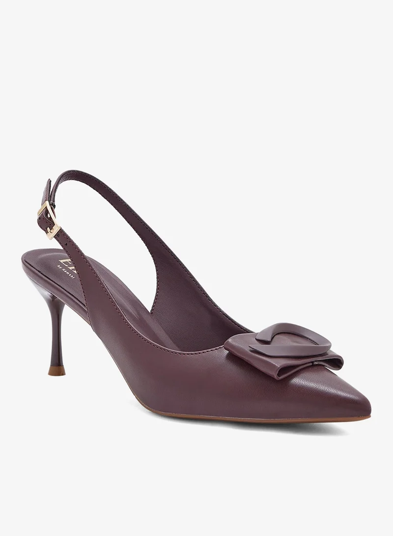 ايلا حذاء بكعب مدبب بحزام خلفي مزخرف