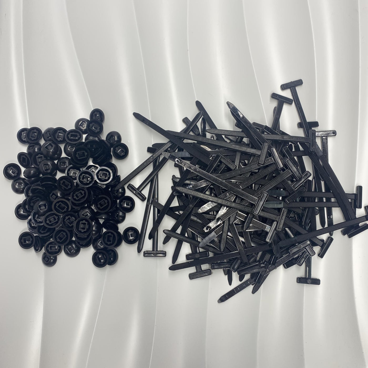 100Pcs Heavy Duty Self Locking Nylon Cable Ties UV Resistant Black Plastic Zip Ties High Strength Multi functional Organizing Tools For Car Repair Home Organization Mudguard Fender And DIY Projects Du