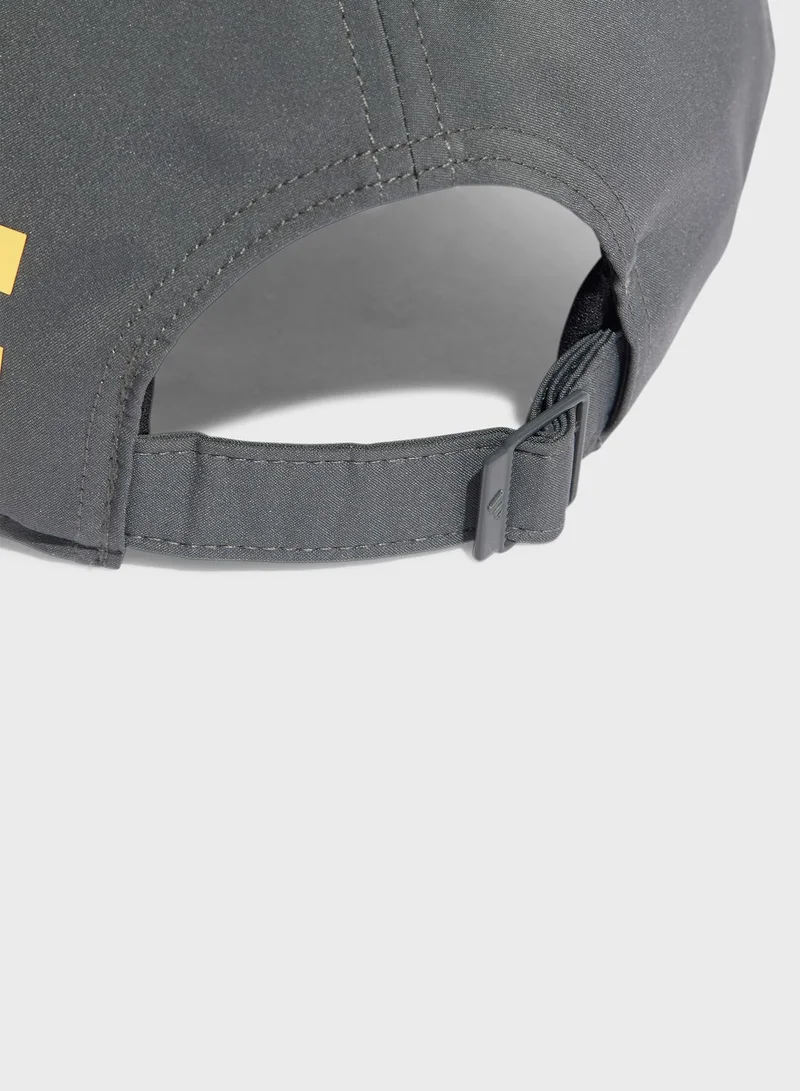 adidas كاب بيسبول بخطوط عريضة