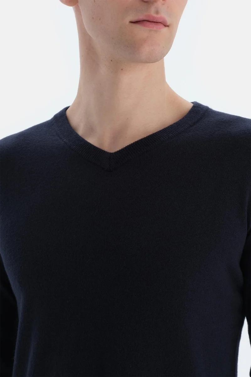 داجي Navy Blue Men's Cashmere Blend V Neck Sweater
