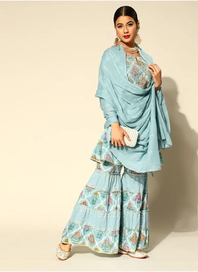 ISHIN Floral Cotton Blend Kurta Set With Dupatta