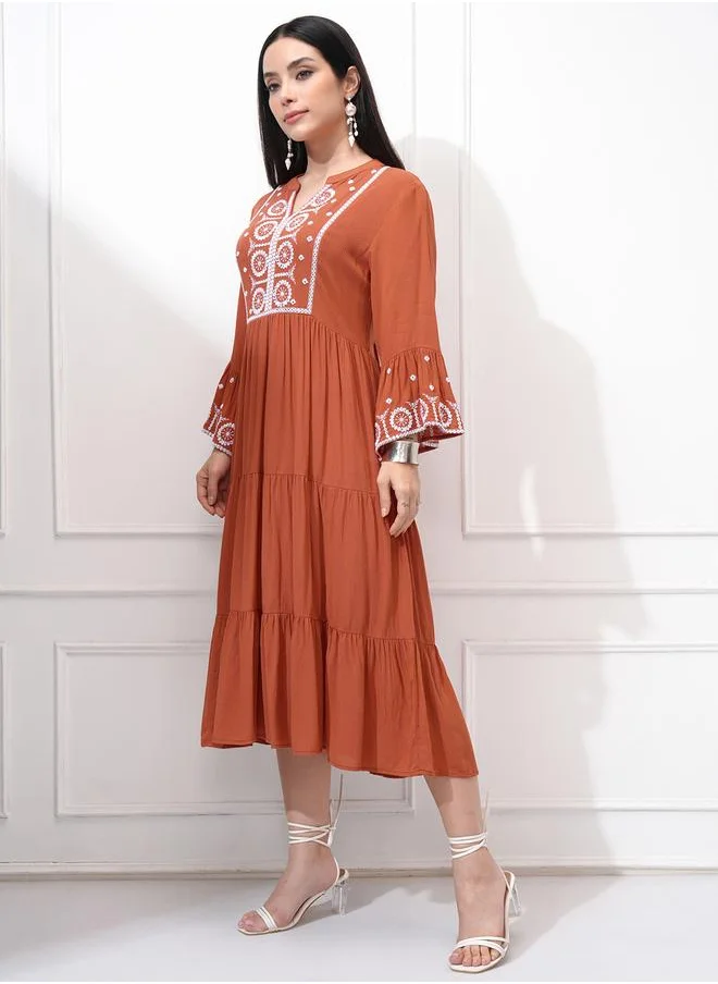 فيشود Vishudh Women Embroidered Long Sleeves A-Line Midi Dress