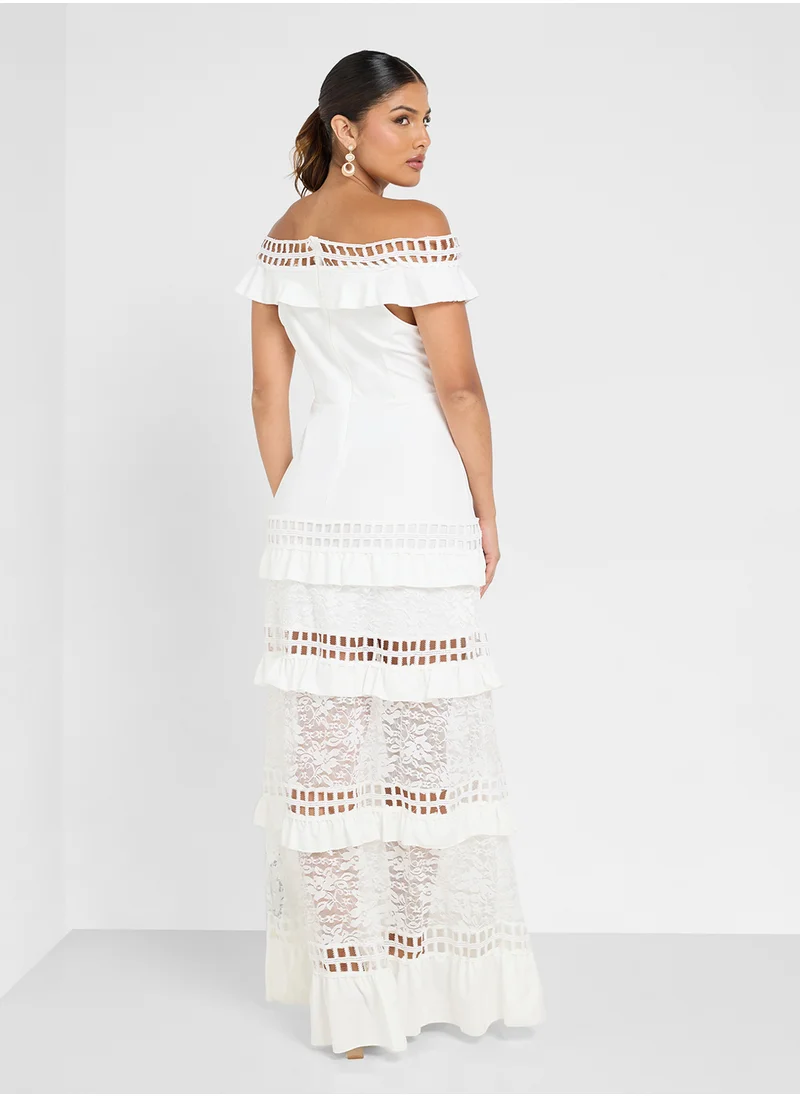 ايلا Off Shoulder Lace Dress
