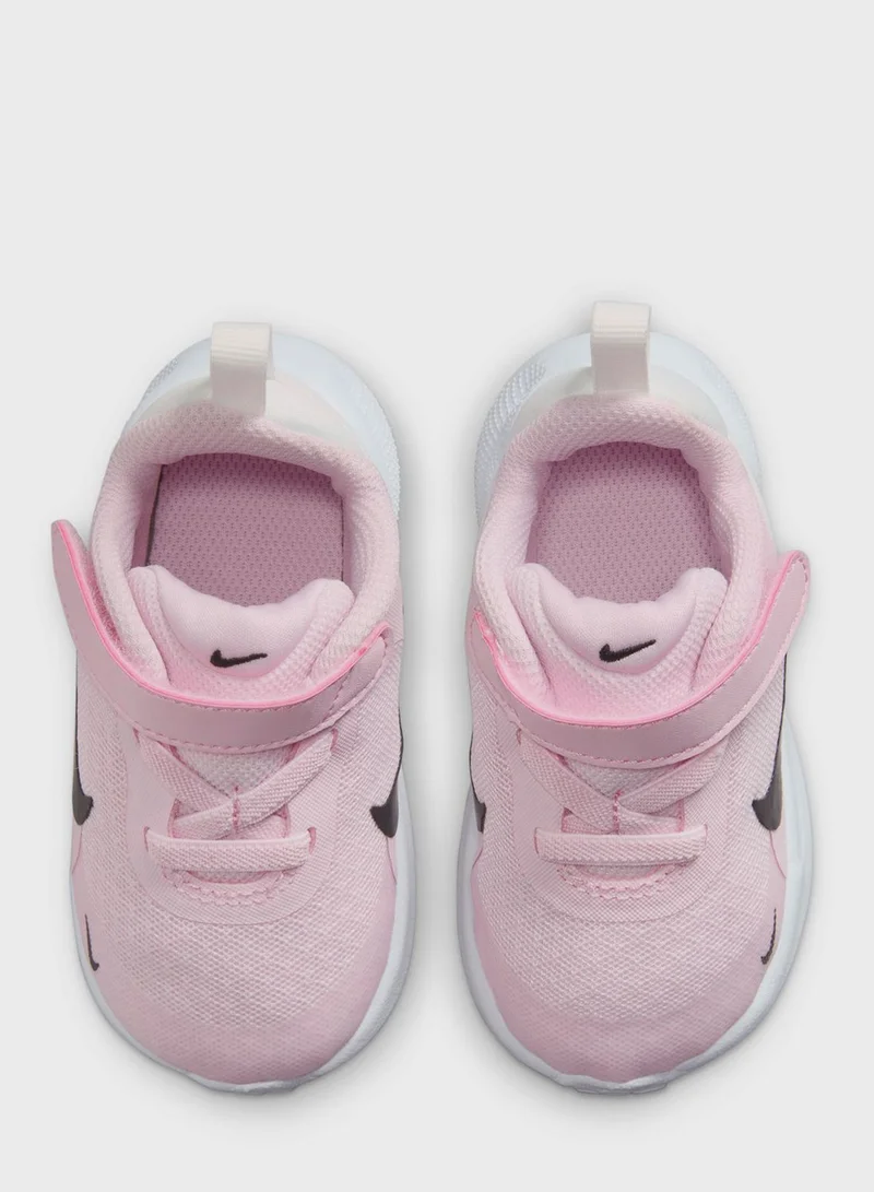 Nike Revolution 7