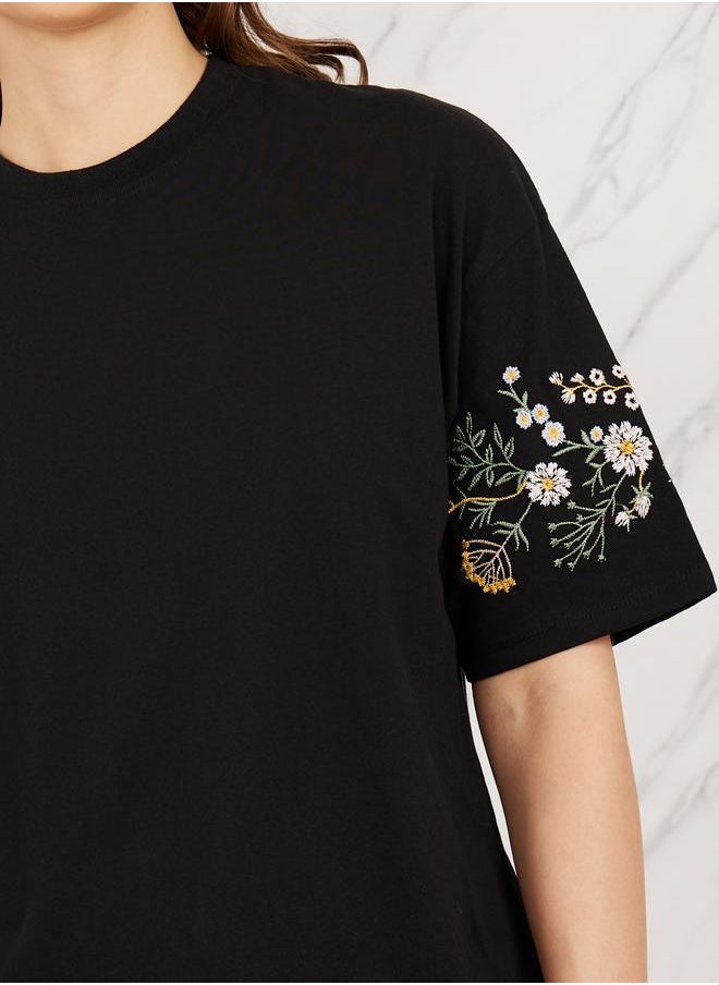 Styli - Oversized Embroidered Longline T-shirt - Image 1