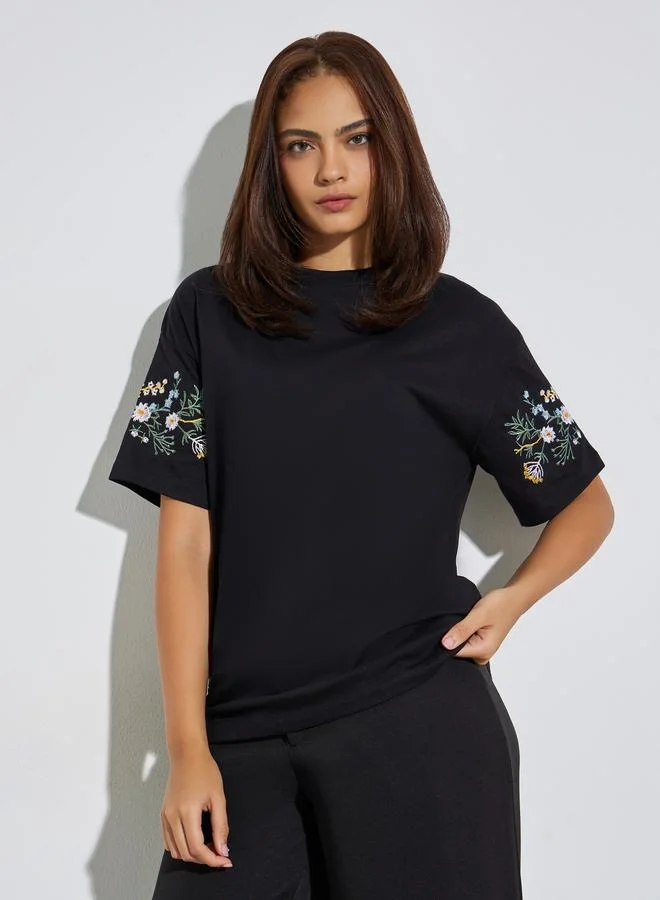 Styli Black Oversized Embroidered Longline T-Shirt for Women | Best Price UAE