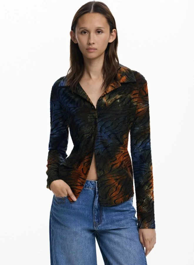 ديسيجوال تي شيرت بطبعة بأزرار