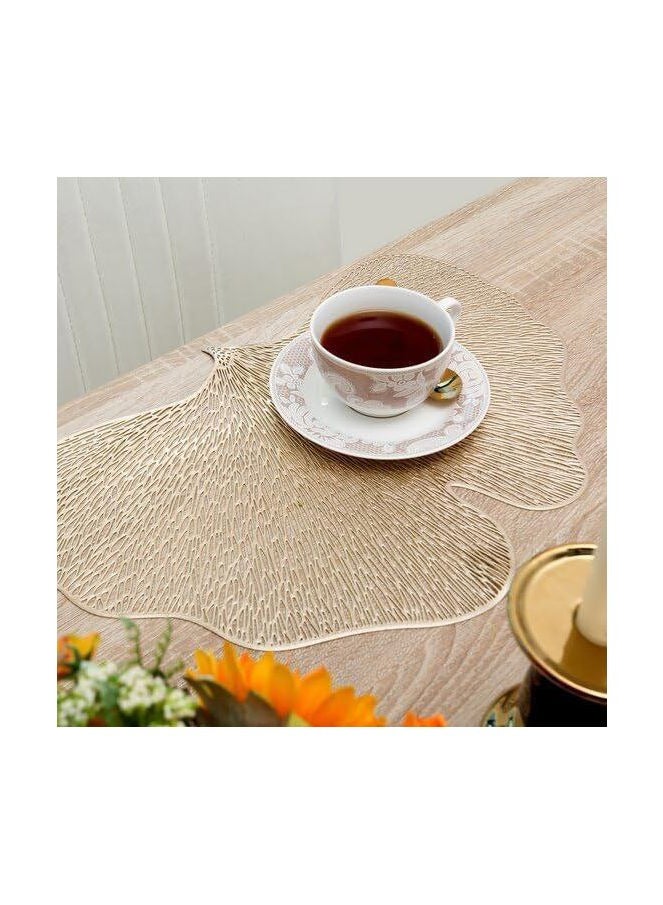 طقم مفارش طاولة طعام على شكل فراشة مكون من قطعتين باللون الذهبي - Image 2