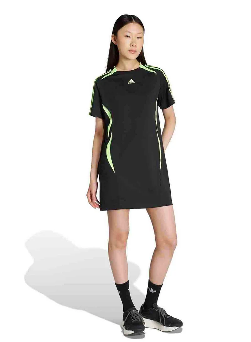 adidas Originals Adicolor Teamgeist T-Shirt Dress