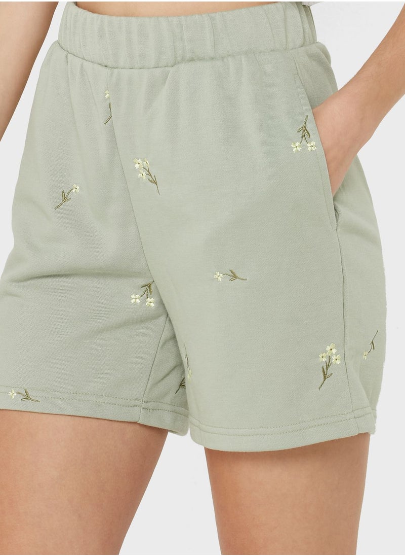 VERO MODA - High Waist Shorts - Image 1