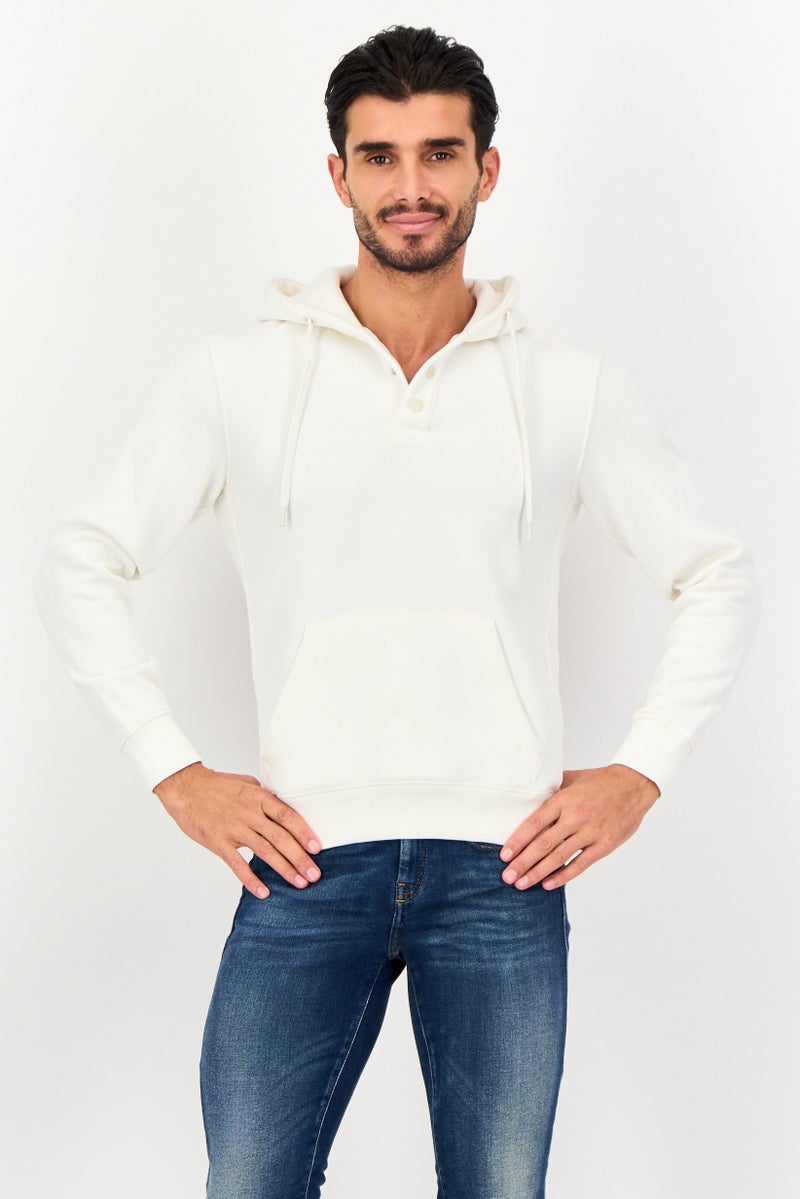 Celio هودي رجالي بأكمام طويلة سادة، أبيض فاتح - Image 1