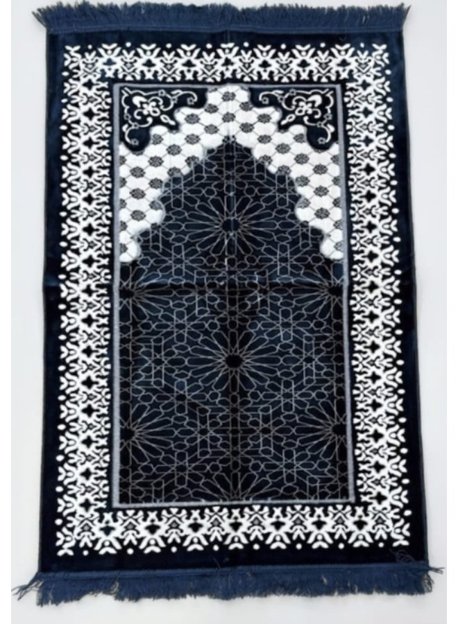 Luxurious embroidered prayer rug, Turkish made, size 80*120 cm - Image 3