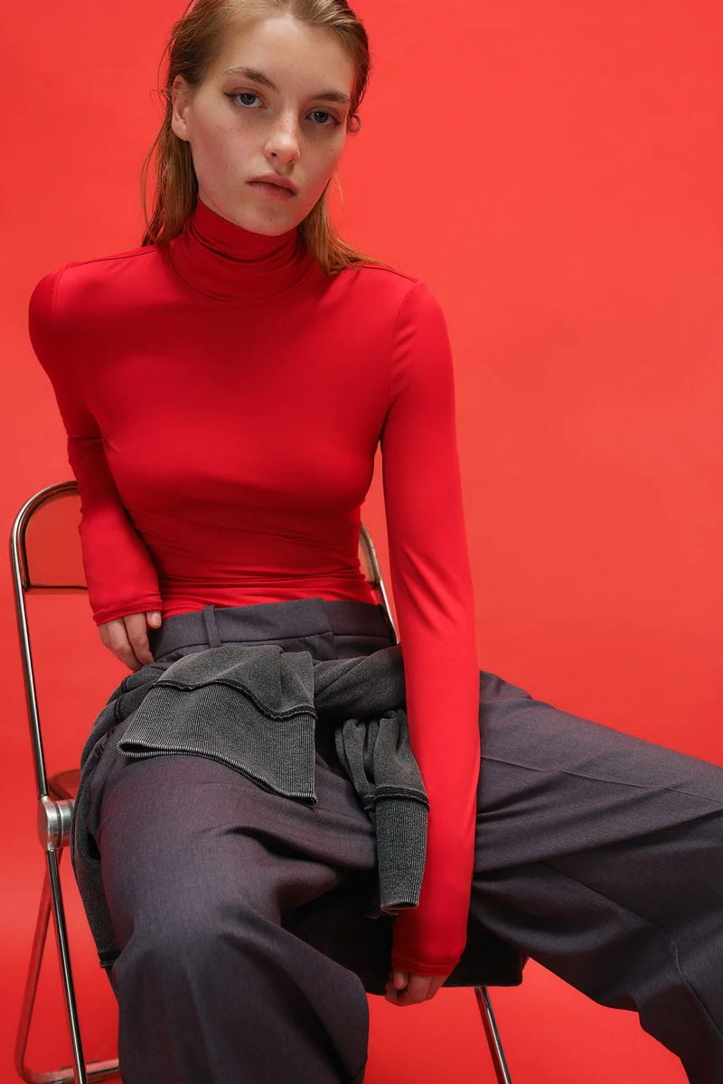 H&M Polo-Neck Body