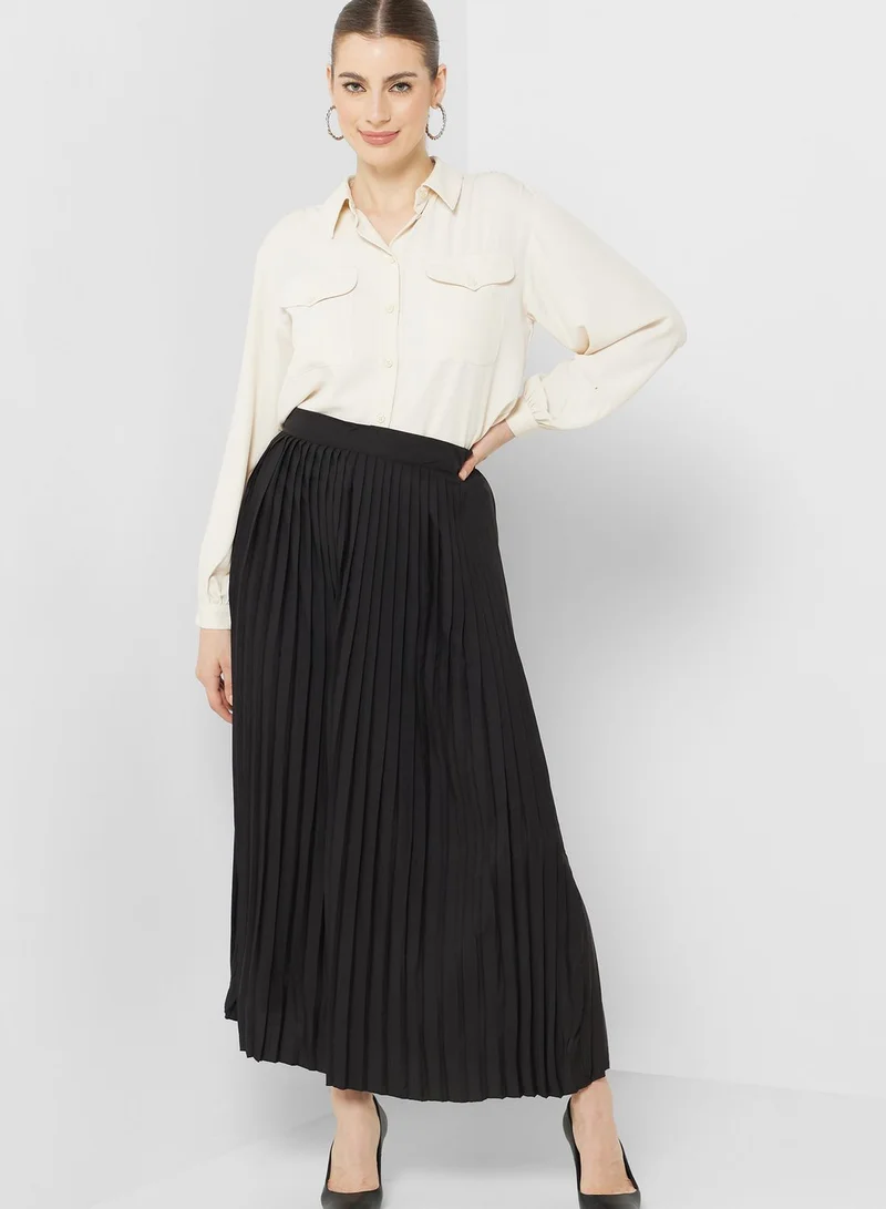 Khizana Pleat Detail Solid Skirt