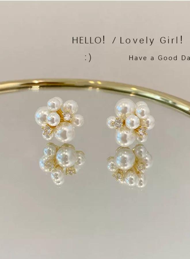 Take Two Cluster Pearl Stud Earrings - Image 2