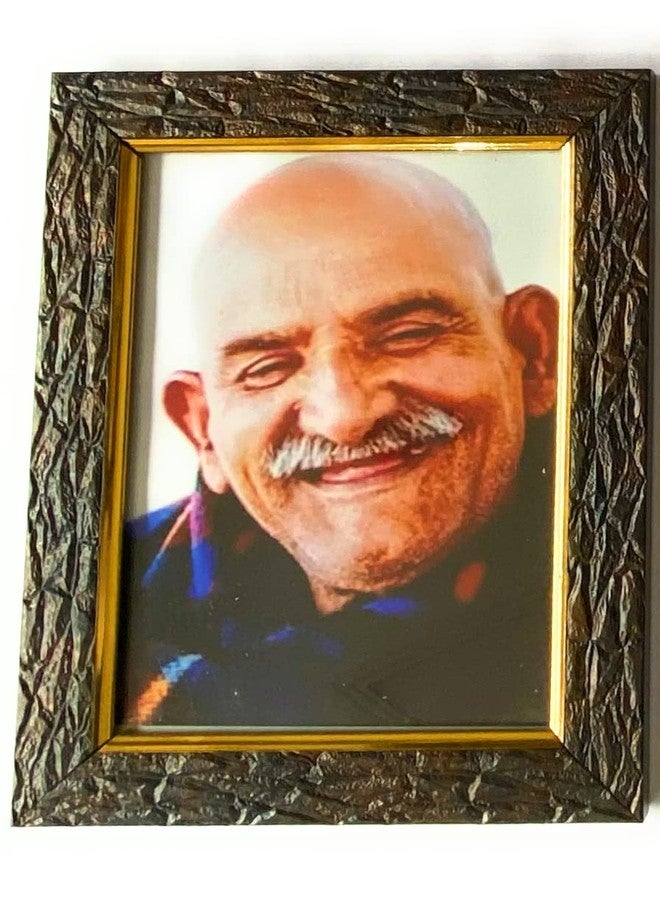 Bajaj Creations إطار صور ديني من باجاج كرييشنز، بتصميم نيم كارولي بابا، مناسب للمعابد والمنازل والمكاتب. (6*8 بوصة (صغير)) (متعدد الألوان) - Image 1