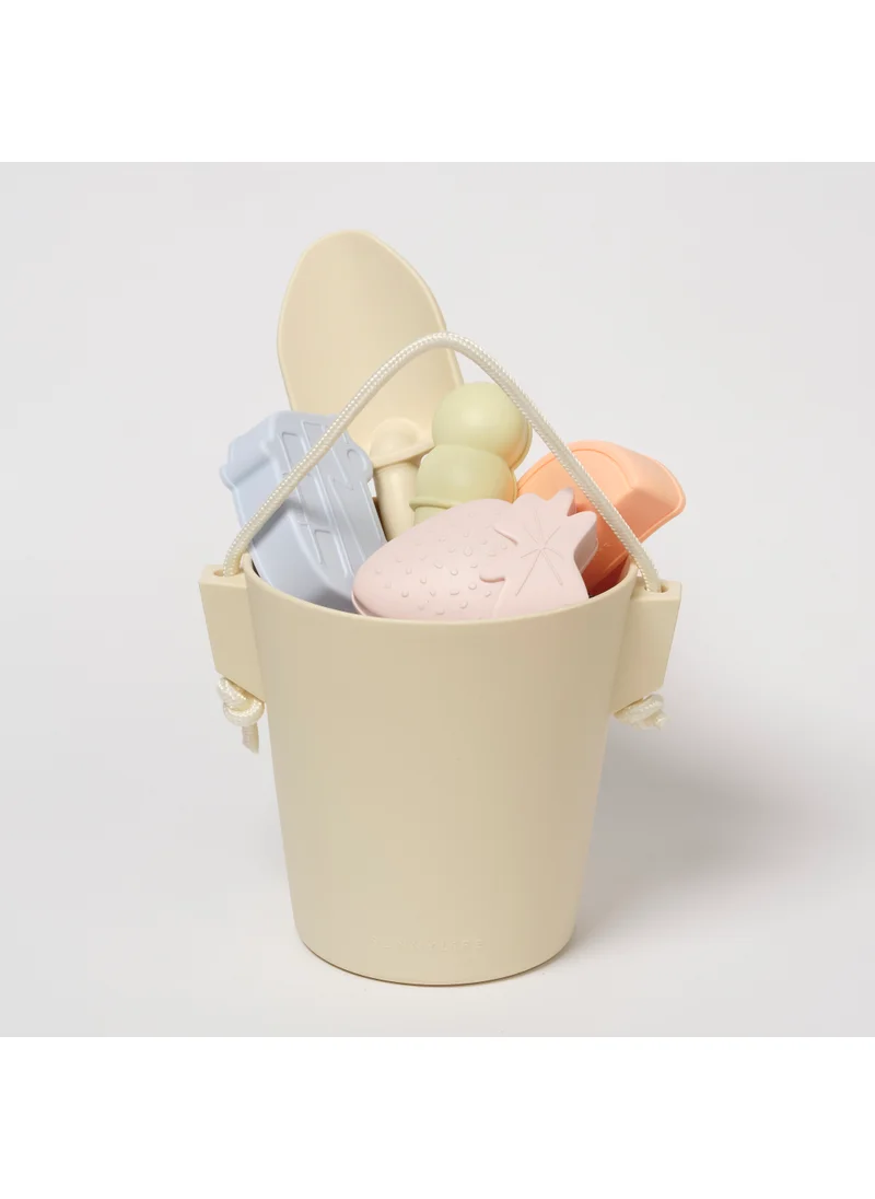 ساني لايف Silicone Bucket & Spade Set Apple Sorbet Multi