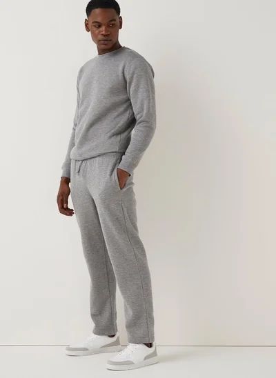 ماتلان سنيكرز Essential Straight Fit