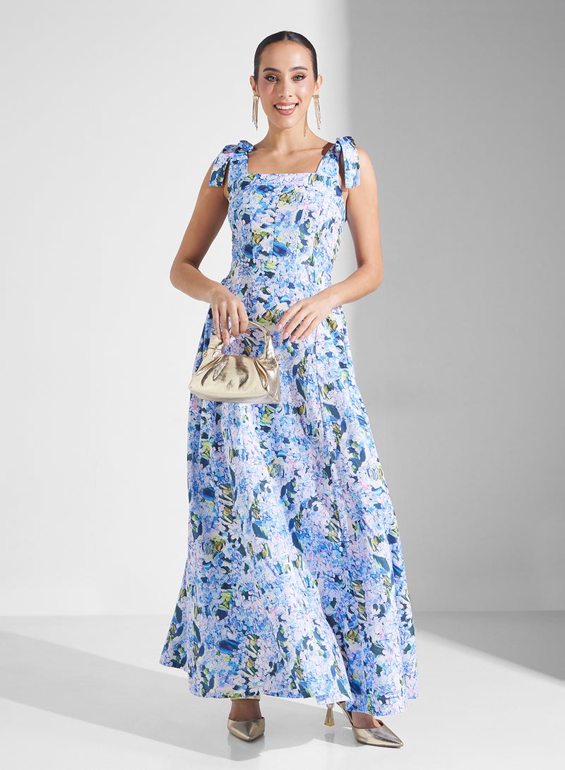 ايلا فستان ماكسي مزين بالزهور - Image 4