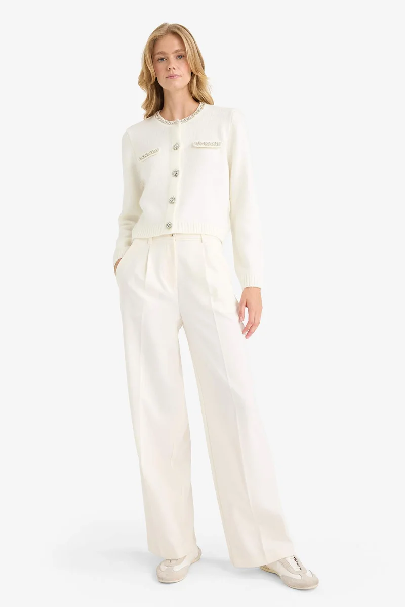 DeFacto Regular Fit Crew Neck Embroidered Knitwear Cardigan