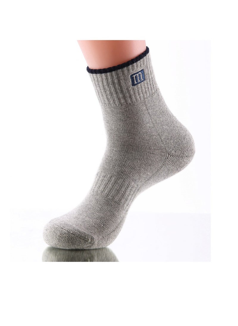 General Basketball Socks, Men's Sports Socks Thickened Mid Tube Badminton Socks Running Socks Outdoor Elite Socks, Sweat Absorbing Non-Slip Basketball Socks for Teens and Adults (3 Pairs)  - Image 3