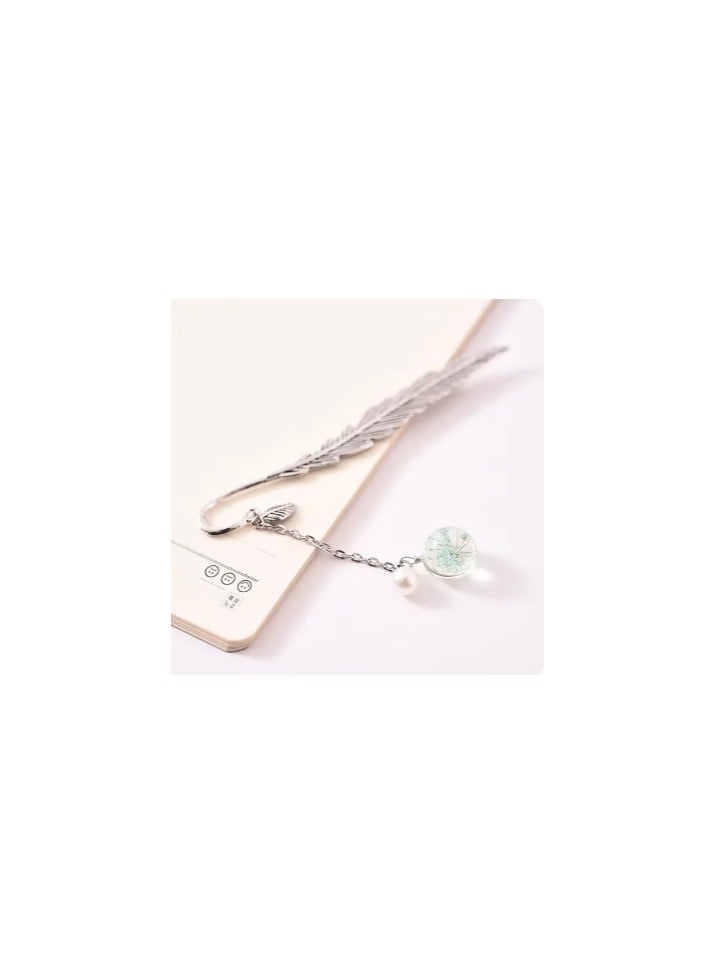 "إكسسوار قراءة أنيق بتصميم مستوحى من الطبيعة "