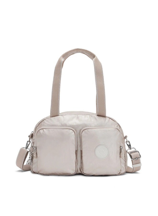 كيبلينغ حقيبة كتف ديفيا متوسطة لامعة معدنية بحزام كتف قابل للإزالة - Image 1