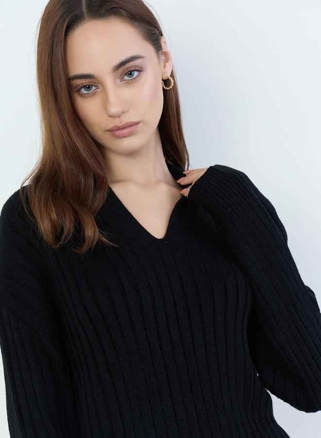 Styli Women Black Ribbed V-Neck Sweater - Image 4