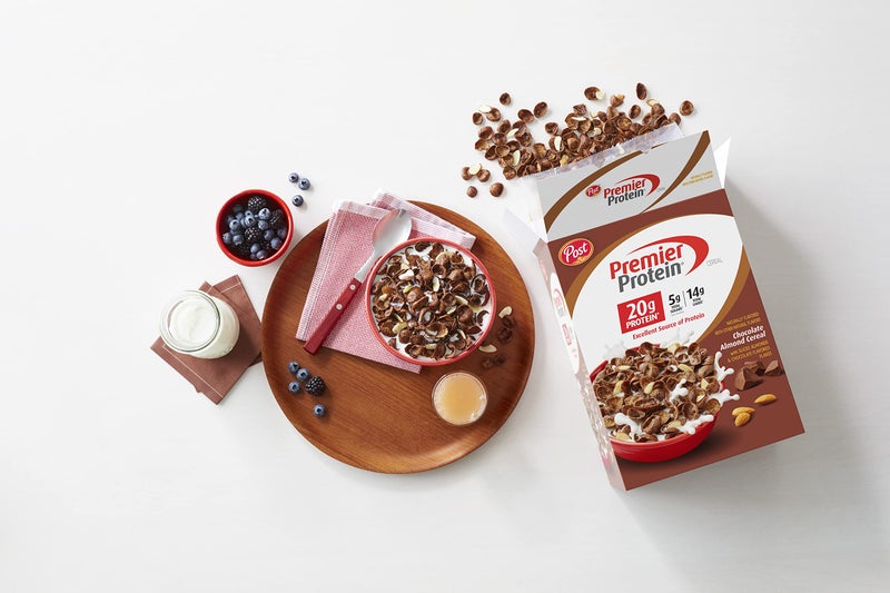 Premier Protein Chocolate Almond Cereal, Chocolatey Protein Cereal Flakes with Sliced Almonds, Contains 20g of Protein Per Serving, 9 OZ Box - Image 3