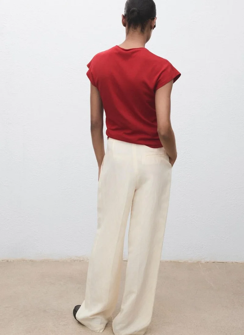 مانجو كنزة صوفية قصيرة الأكمام