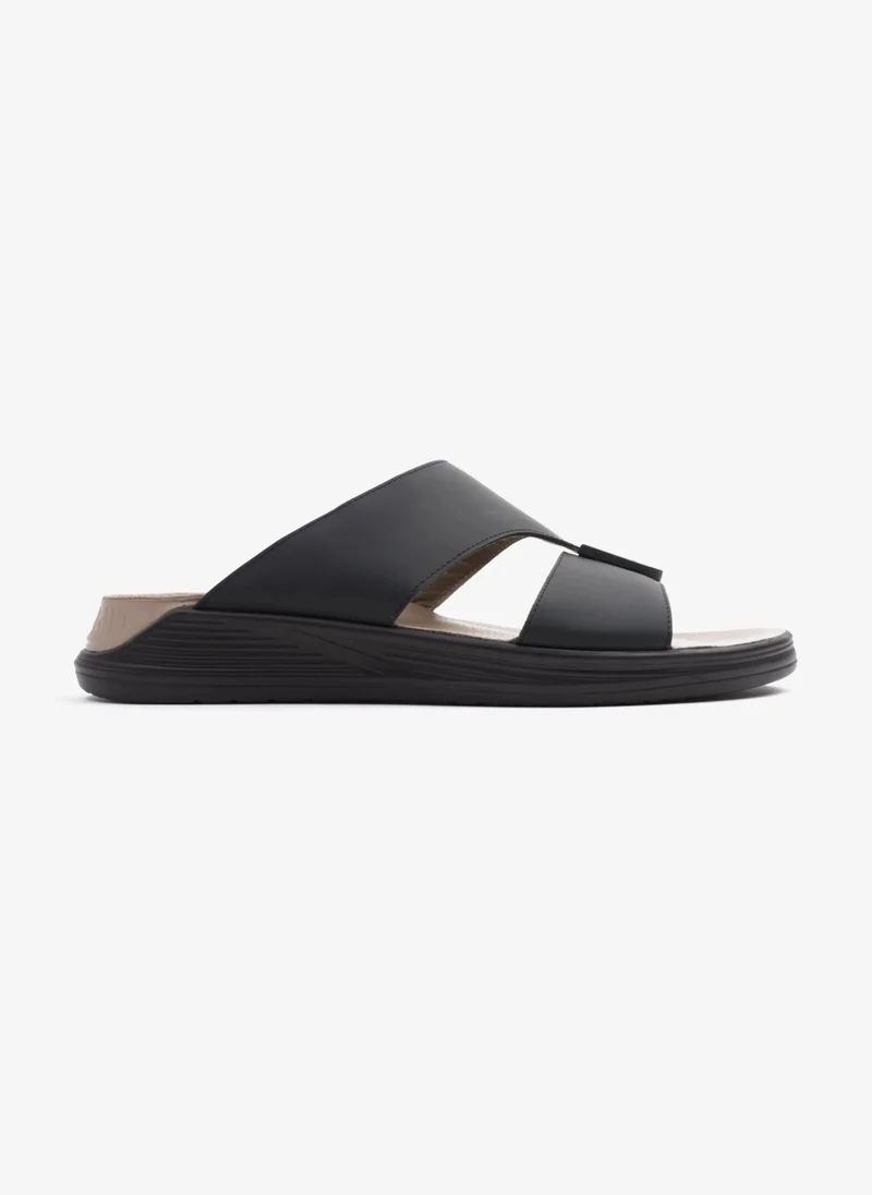 UOMO Cavalier UOMO CAVALIER CLASSIC DESIGN SANDALS