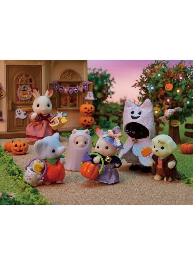 Calico Critters - Trick Or Treat Parade Limited Edition Seasonal Halloween Set With 5 Collectible Figures And Costume Accessories - Image 1