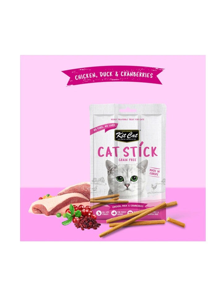 كيت كات قطعتان من أعواد القطط الخالية من الحبوب بنكهة الدجاج والبط والتوت البري 2 × 15 جم - Image 2