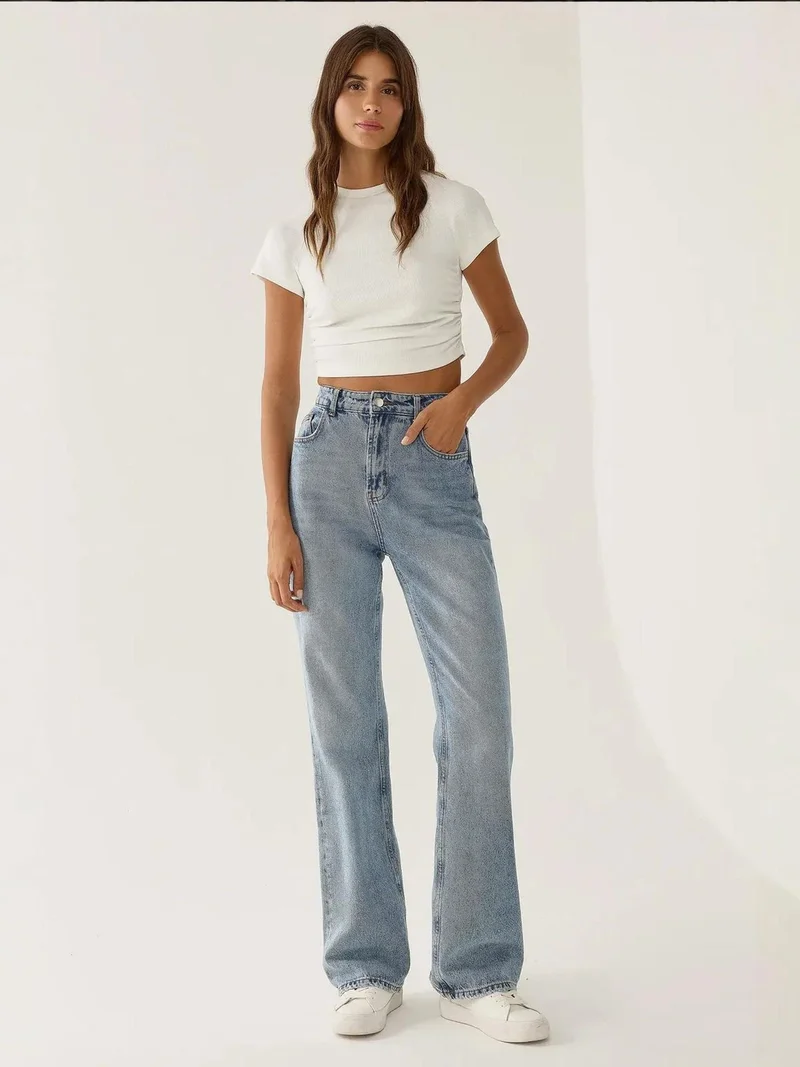 هيكاب بلوزة قصيرة بتفاصيل مكشكشة