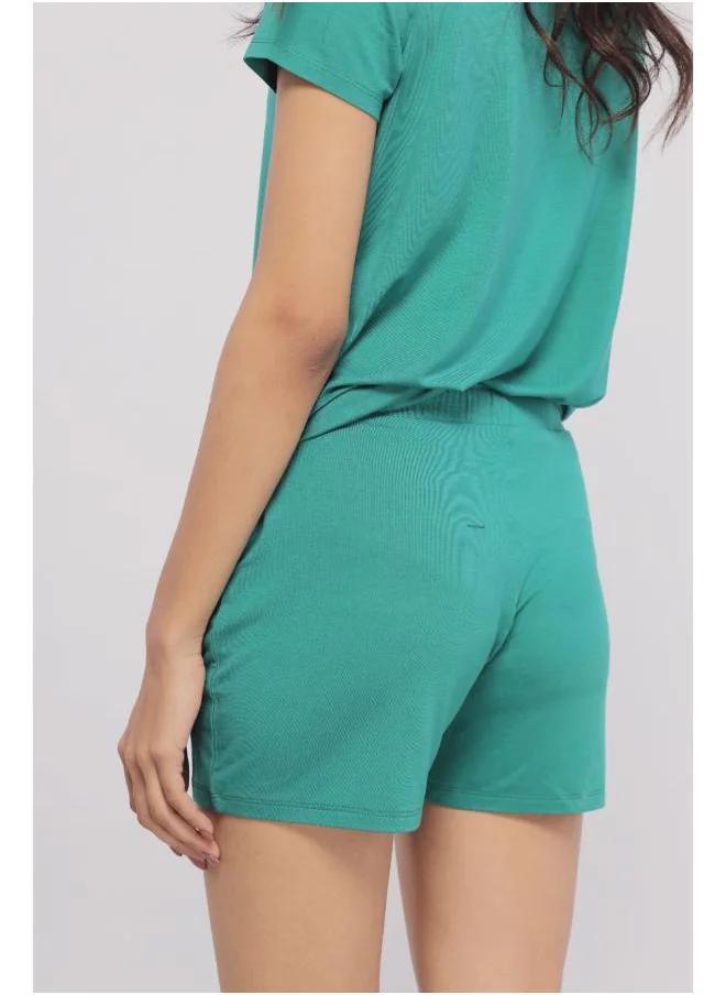 نسيسير Cozy Green Shorts