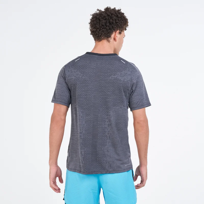 نايكي تيشيرت رجالي تيكنيت ألترا دراي فيت ادفانسد