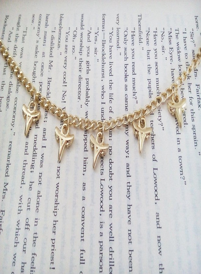 NOUMANDA Dainty Mini Gold Shark Teeth Bracelet (gold) - Image 2
