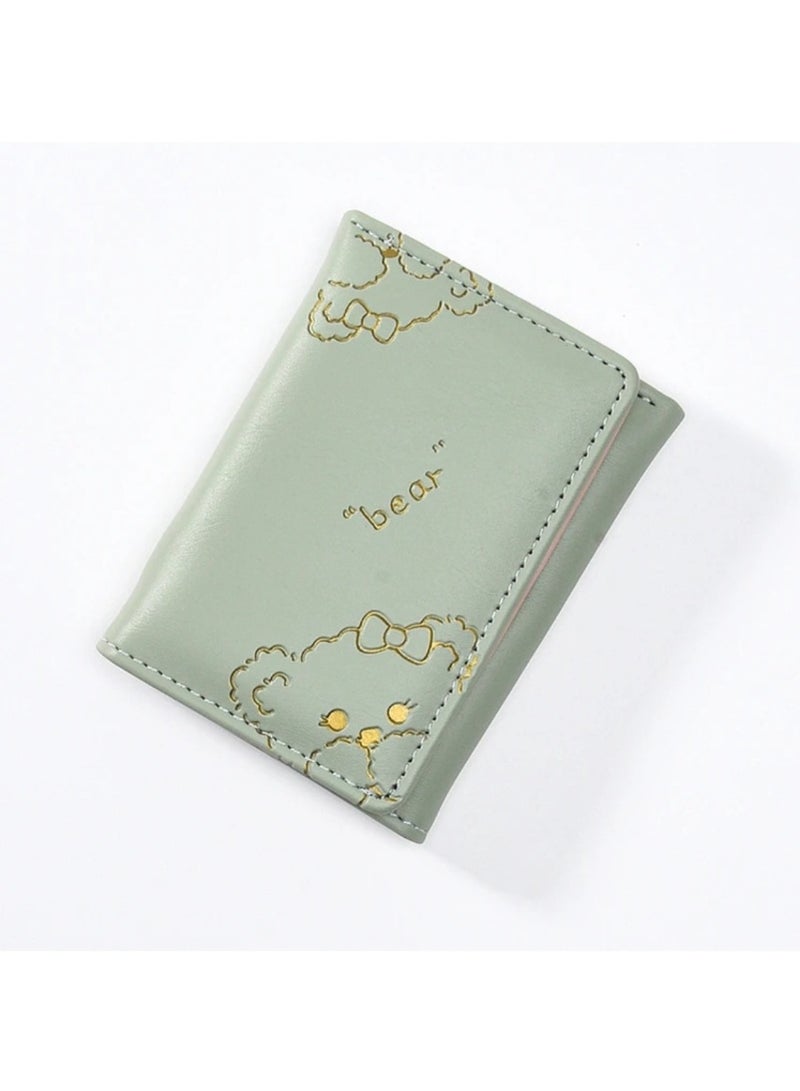 بير محفظة صغيرة أنيقة بتصميم دبدوب – متعددة الجيوب وتغلق بكبسونة عملية وسهلة الفتح والإغلاق / لون اخضر - Image 1