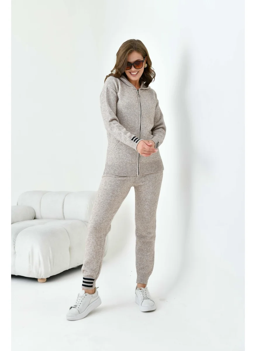 جارمي Women's Stripe Detailed Two Piece Set Stone