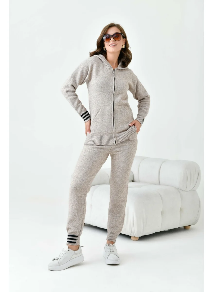 جارمي Women's Stripe Detailed Two Piece Set Stone